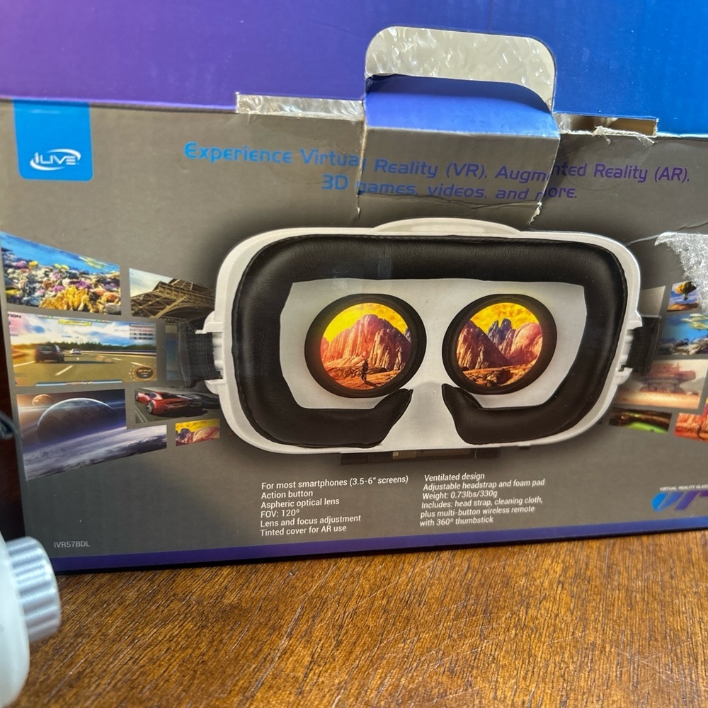 Smartphone VR Headset - Black and White